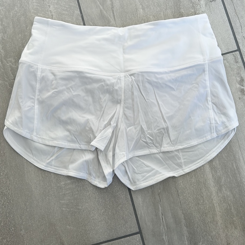 Lululemon Speed Up High Rise Lined shorts 2.5” white - Picture 2 of 3